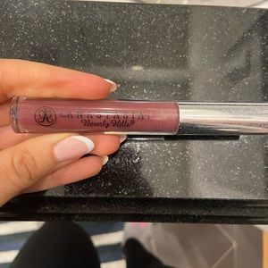 ANASTASIA BEVERLY HILLS LIQUID LIPSTICK IN TRUST ISSUES